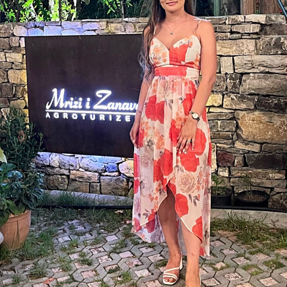 Junior’s High-low Maxi dress